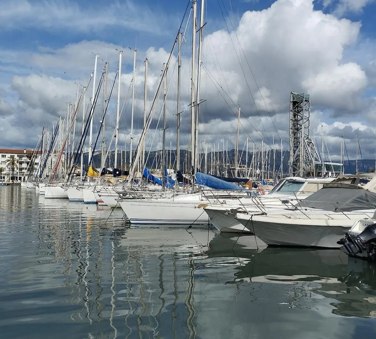 2 Chbres Ideal Pour Vacances Ou Travail, Proche Centre Et Port, Plage A 2Km, Wifi ラ・セーヌ・シュル・メール 0*,